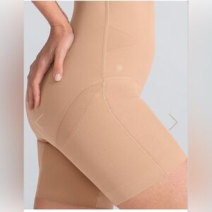 Honeylove SuperPower Short, medium